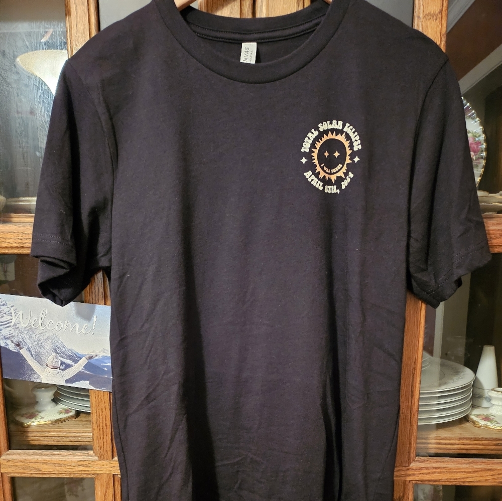 Eclipse tee